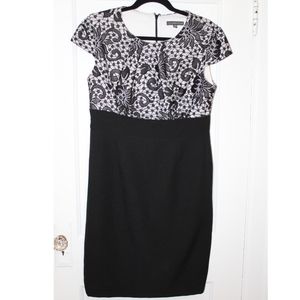 Black and White Lace Sheath Dress ❤️size 10❤️